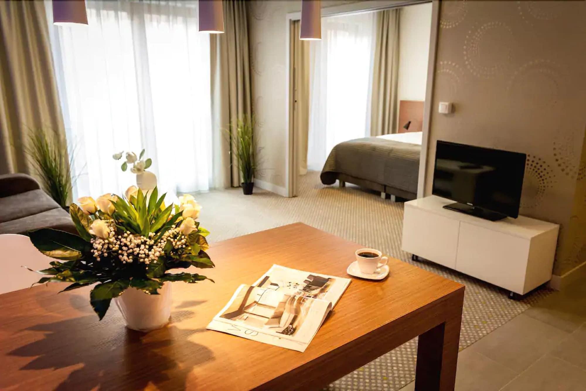 Aparthotel Invite Breslavia Exterior foto