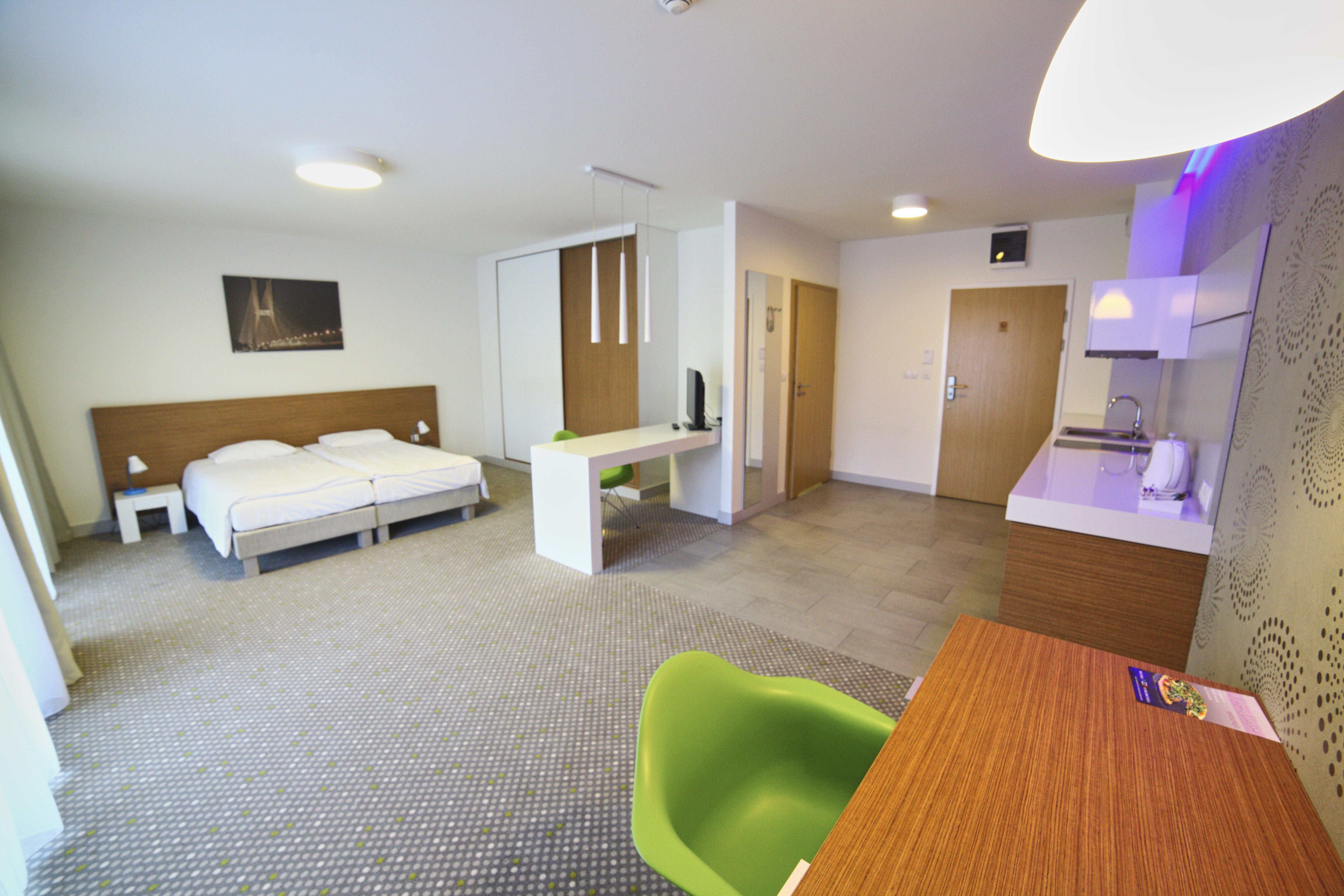 Aparthotel Invite Breslavia Exterior foto