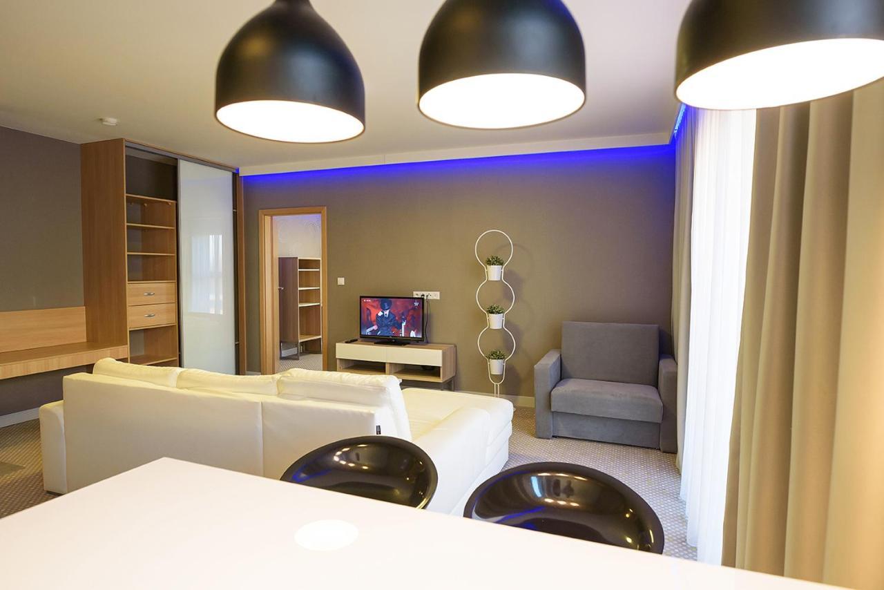 Aparthotel Invite Breslavia Exterior foto